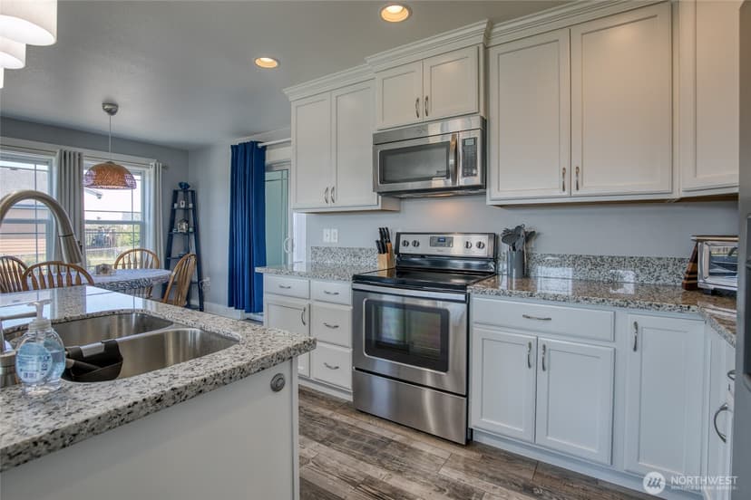 Property photo for 1085 Fairwood Drive SW, Ocean Shores photo 9