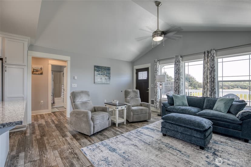 Property photo for 1085 Fairwood Drive SW, Ocean Shores photo 6