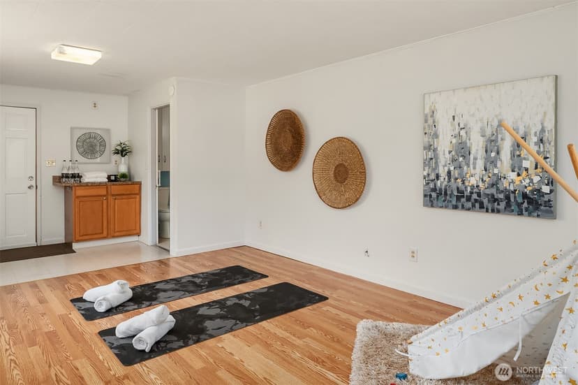 Property photo for 16022 11th Avenue SW, Burien photo 21