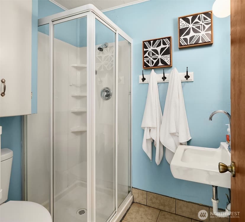 Property photo for 16022 11th Avenue SW, Burien photo 22