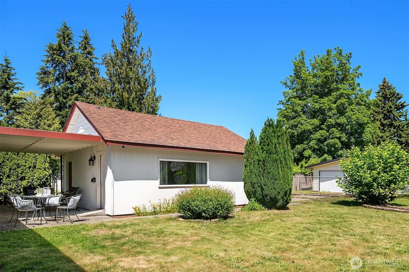 Property photo for 16022 11th Avenue SW, Burien photo 19