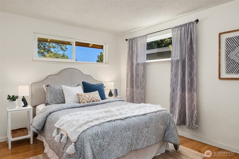 Property photo for 16022 11th Avenue SW, Burien photo 15