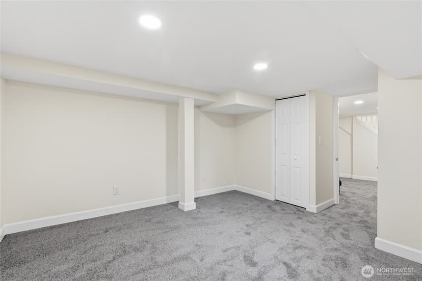Property photo for 331 NE 53rd Street, Seattle photo 35