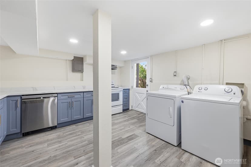 Property photo for 331 NE 53rd Street, Seattle photo 27