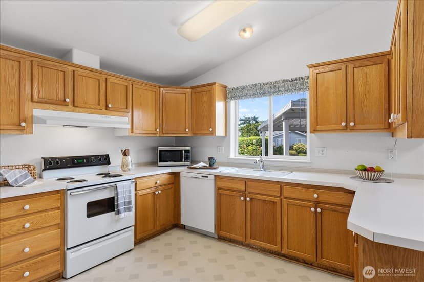 Property photo for 23825 15th Avenue SE #56, Bothell photo 11