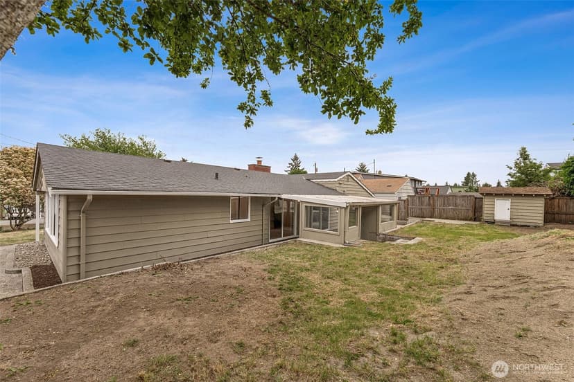 Property photo for 2231 Eastview Avenue NE, Bremerton photo 22