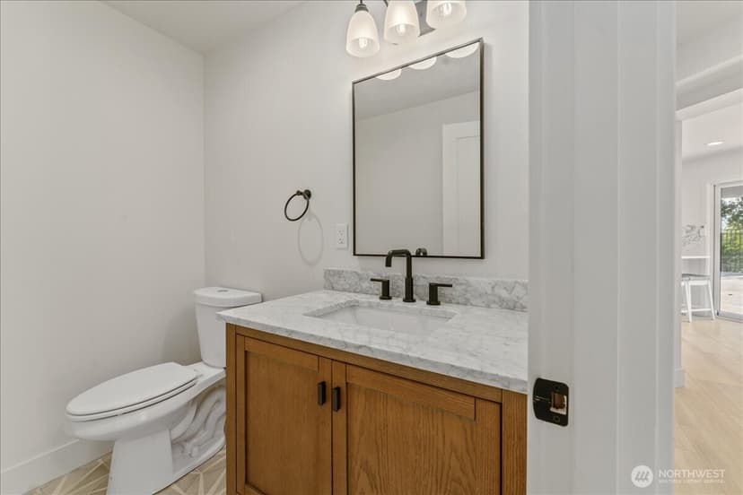 Property photo for 755 Wapato Way, Manson photo 30