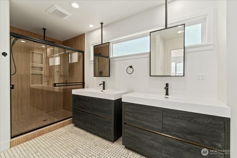 Property photo for 755 Wapato Way, Manson photo 18