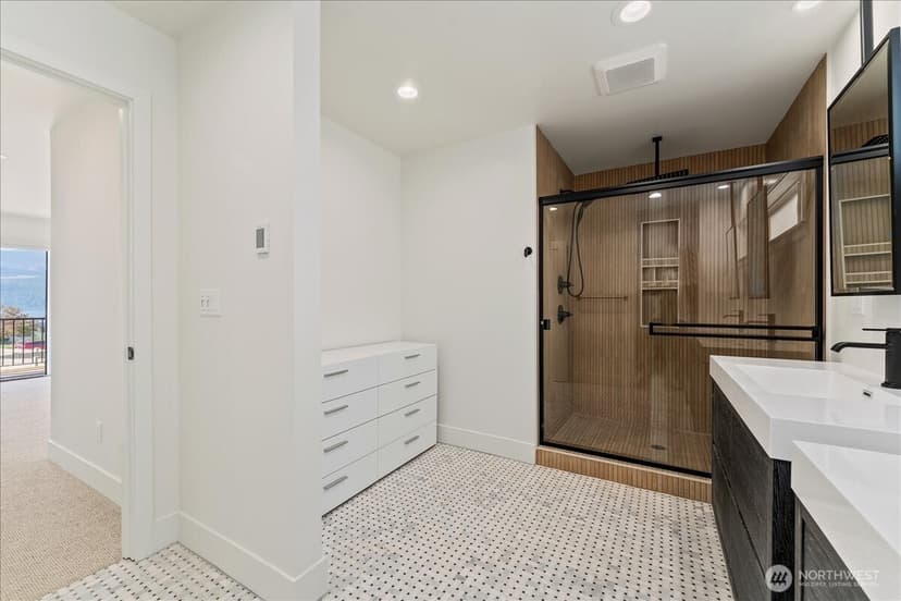 Property photo for 755 Wapato Way, Manson photo 19