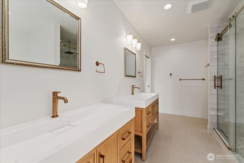 Property photo for 755 Wapato Way, Manson photo 27
