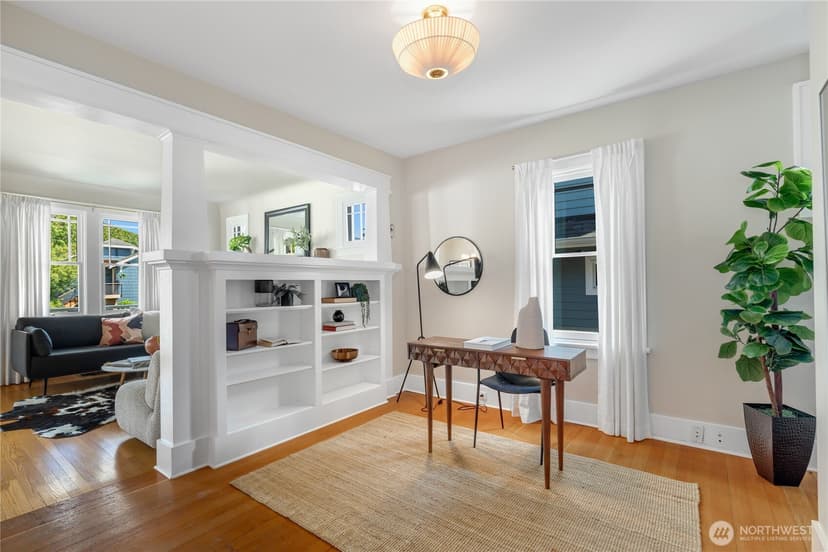 Property photo for 3929 Ashworth Avenue N, Seattle photo 8