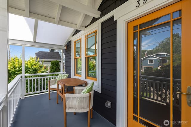Property photo for 3929 Ashworth Avenue N, Seattle photo 2