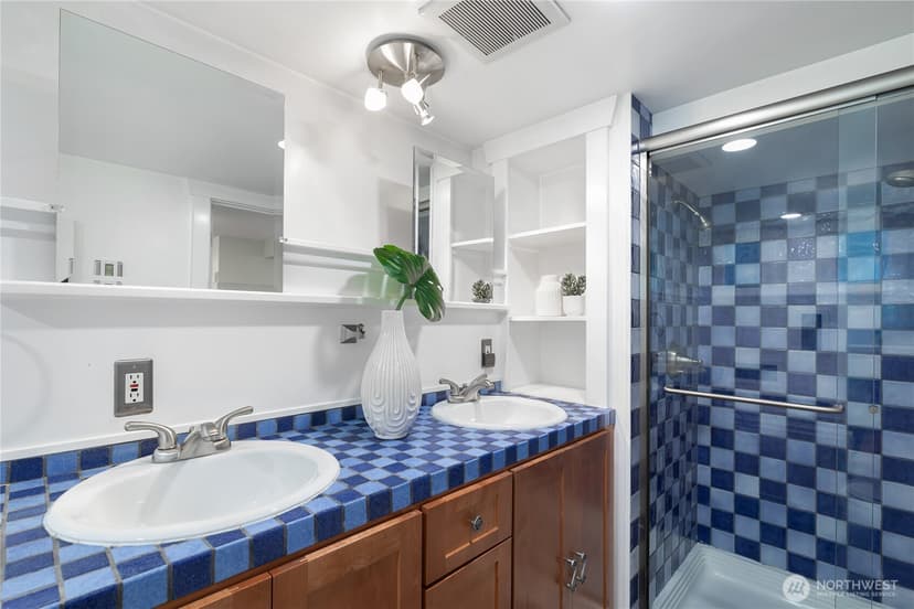 Property photo for 3929 Ashworth Avenue N, Seattle photo 25