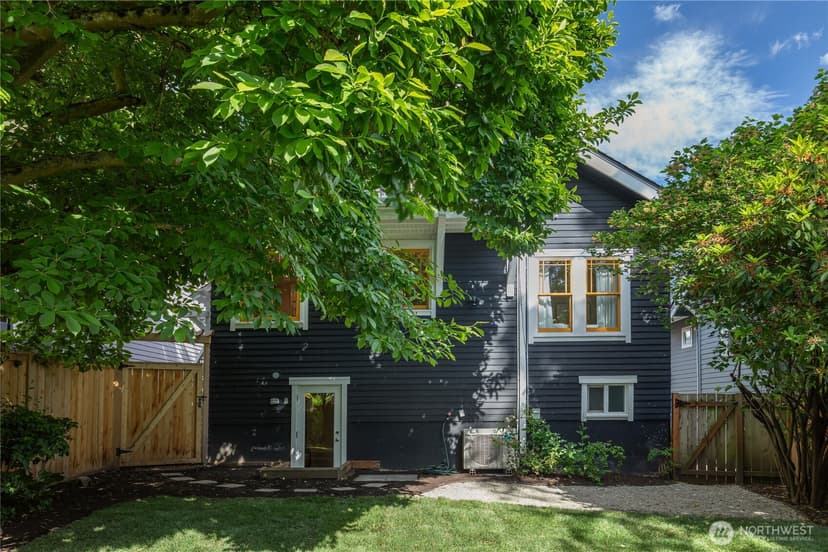 Property photo for 3929 Ashworth Avenue N, Seattle photo 29