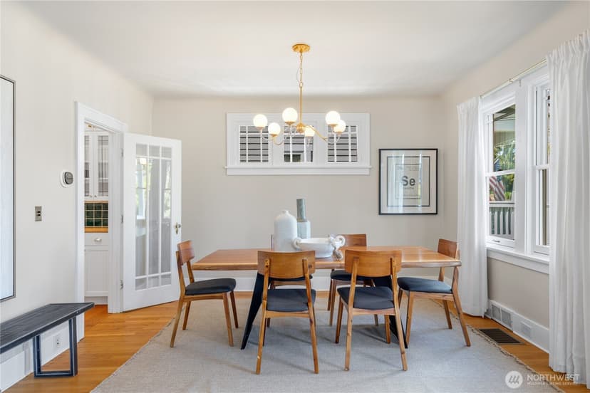 Property photo for 3929 Ashworth Avenue N, Seattle photo 5