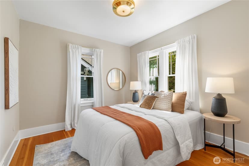 Property photo for 3929 Ashworth Avenue N, Seattle photo 12