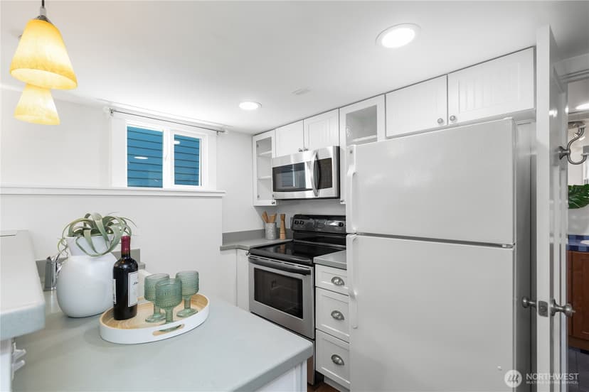 Property photo for 3929 Ashworth Avenue N, Seattle photo 21