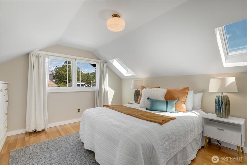 Property photo for 3929 Ashworth Avenue N, Seattle photo 16