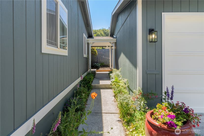 Property photo for 17138 117th Court NE, Bothell photo 24
