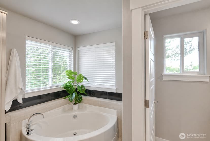 Property photo for 11330 SE 192nd Street, Renton photo 23