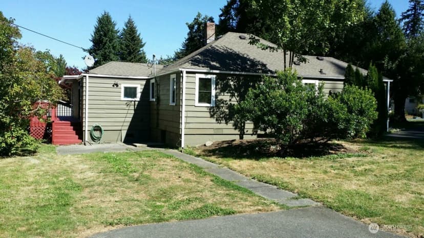 Property photo for 16707 79th Place NE, Kenmore photo 9