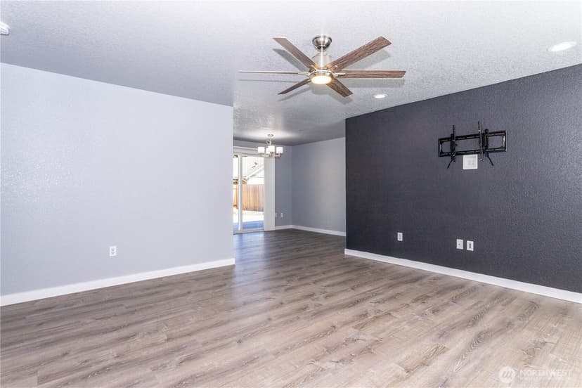 Property photo for 26343 191st Place SE, Covington photo 9