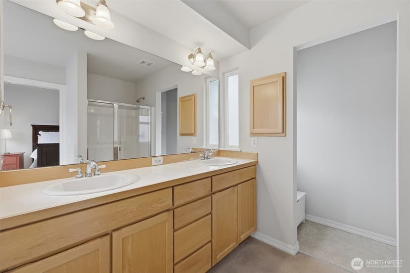 Property photo for 17747 89th Court NE, Bothell photo 19