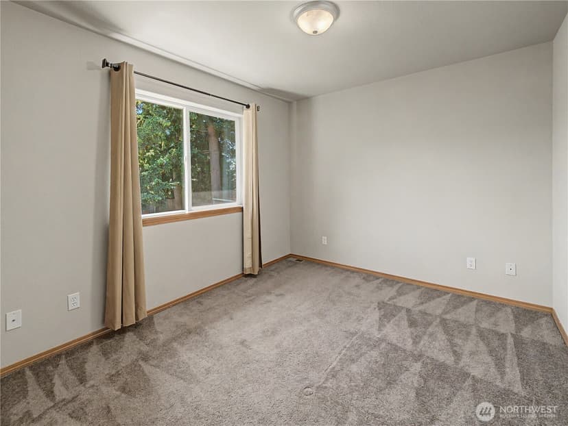 Property photo for 1613 Morris Avenue S, Renton photo 17