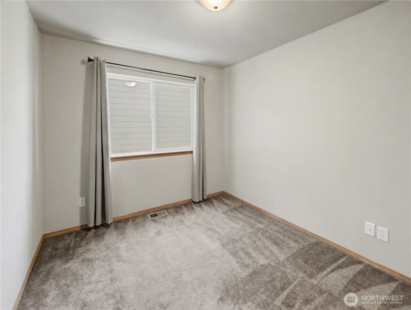 Property photo for 1613 Morris Avenue S, Renton photo 21