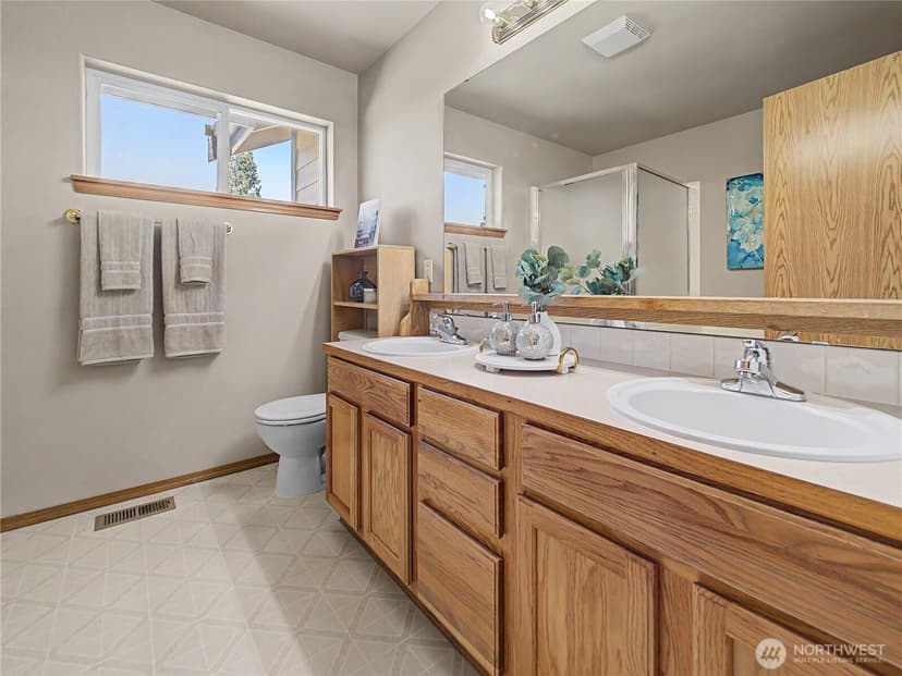 Property photo for 1613 Morris Avenue S, Renton photo 16