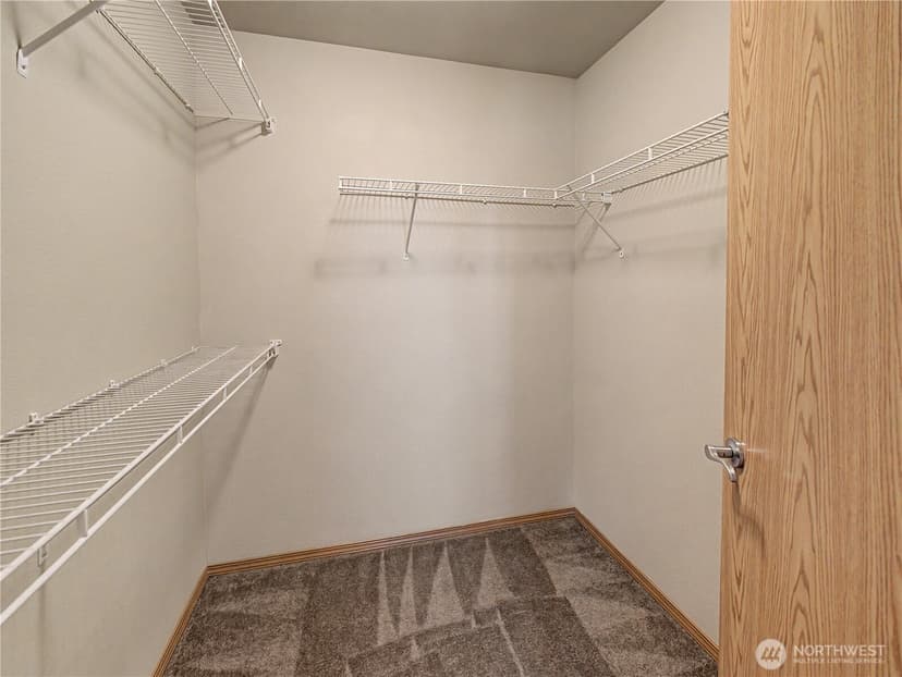 Property photo for 1613 Morris Avenue S, Renton photo 15