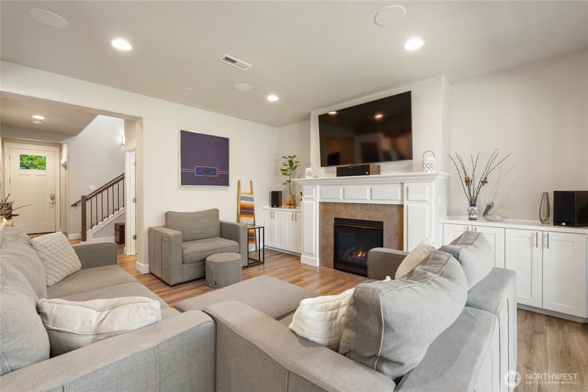 Property photo for 21812 SE 270th Street, Maple Valley photo 12