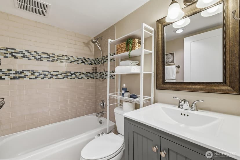 Property photo for 4809 SW Findlay Street, Seattle photo 29