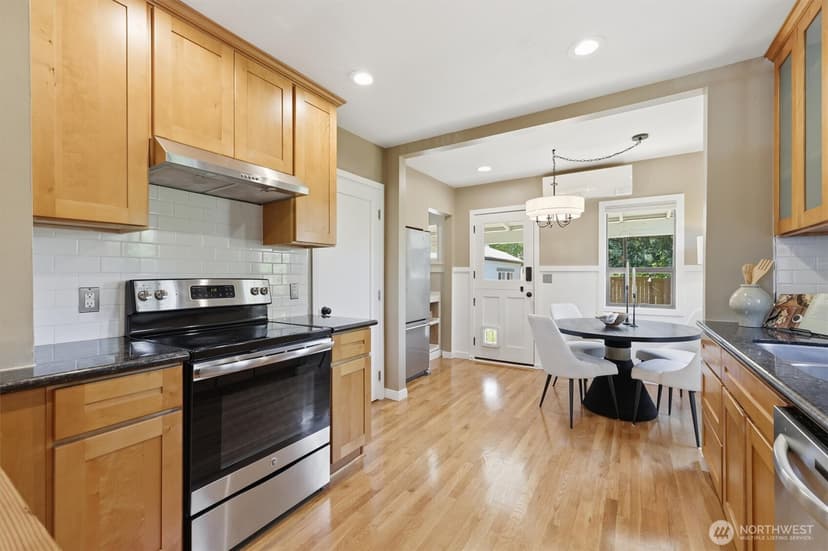 Property photo for 4809 SW Findlay Street, Seattle photo 12