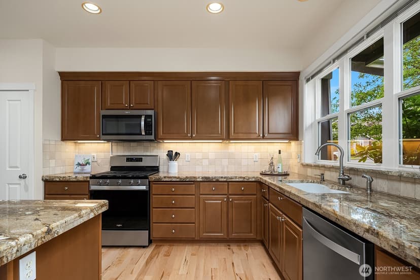Property photo for 35225 SE Sequoia Place #Unit A, Snoqualmie photo 10