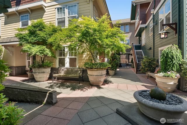 Property photo for 5430 California Avenue SW #4A, Seattle photo 5