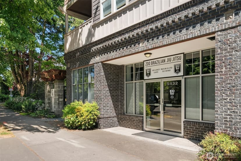 Property photo for 5430 California Avenue SW #4A, Seattle photo 28