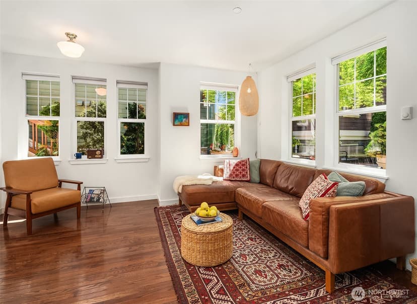 Property photo for 5430 California Avenue SW #4A, Seattle photo 11