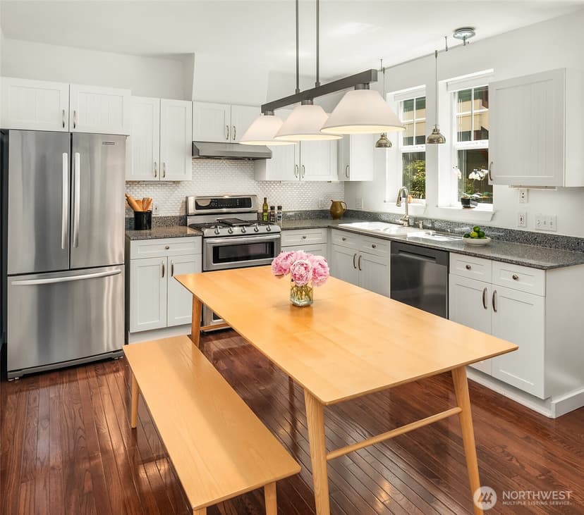 Property photo for 5430 California Avenue SW #4A, Seattle photo 13