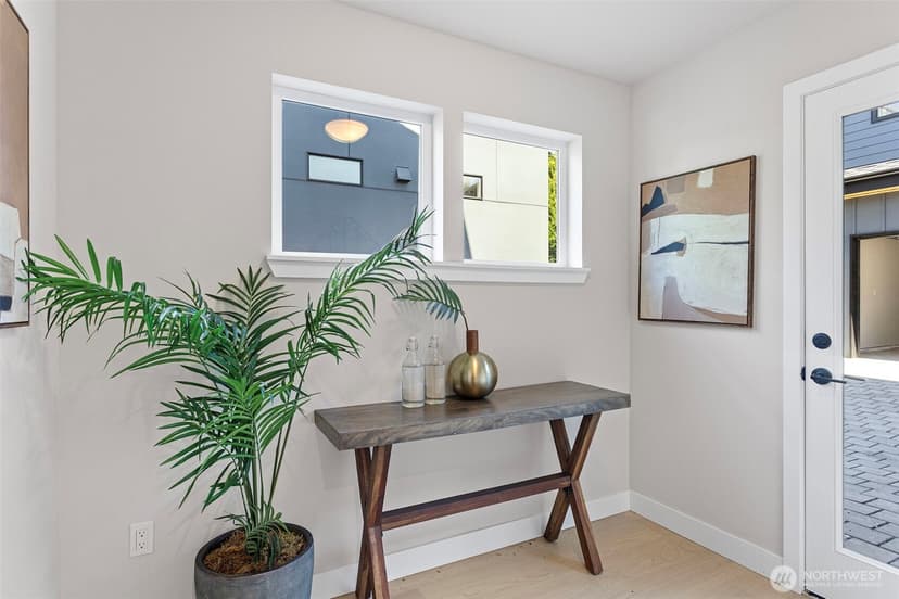 Property photo for 4116 NE 60th Street #B, Seattle photo 6