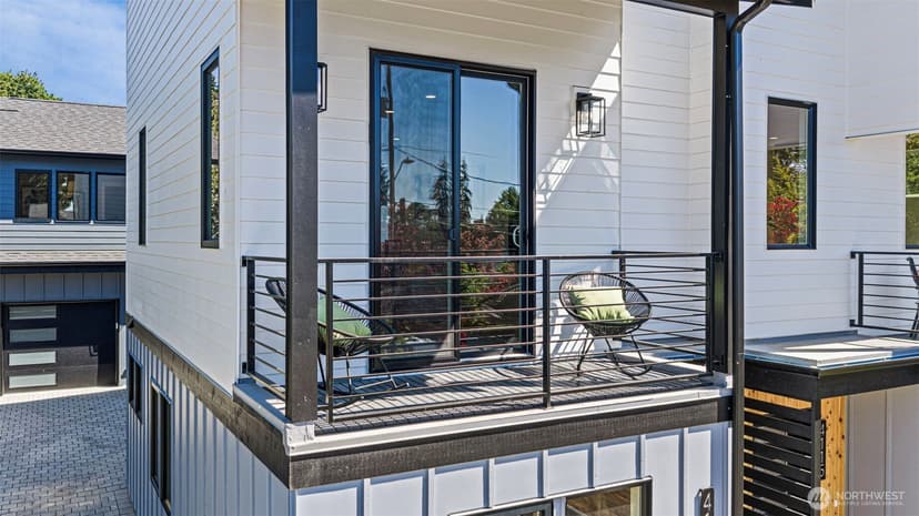 Property photo for 4116 NE 60th Street #B, Seattle photo 17