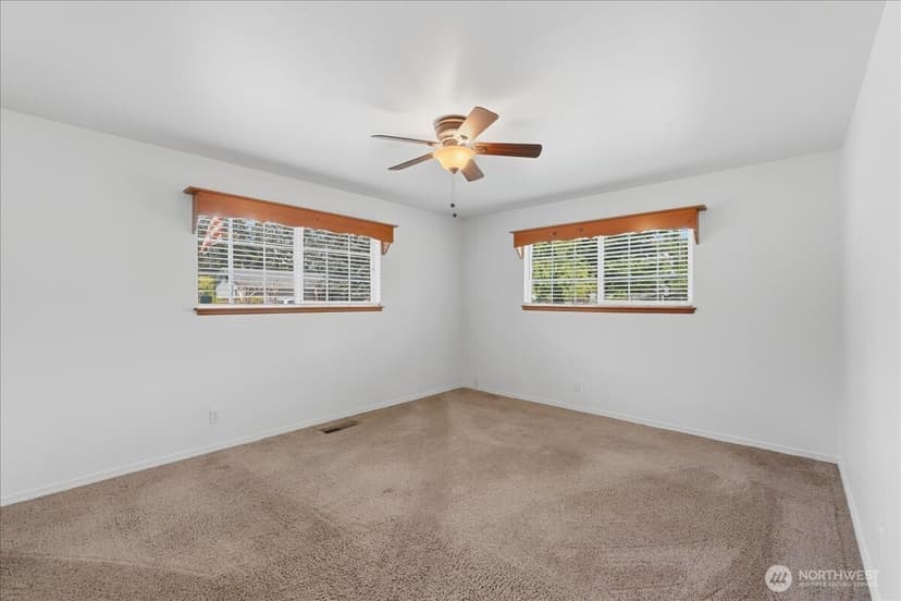 Property photo for 7002 106th Street E, Puyallup photo 17
