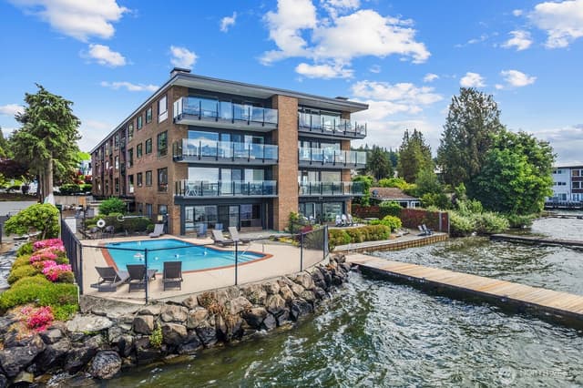 Property photo for 6225 Lake Washington Boulevard NE #402, Kirkland