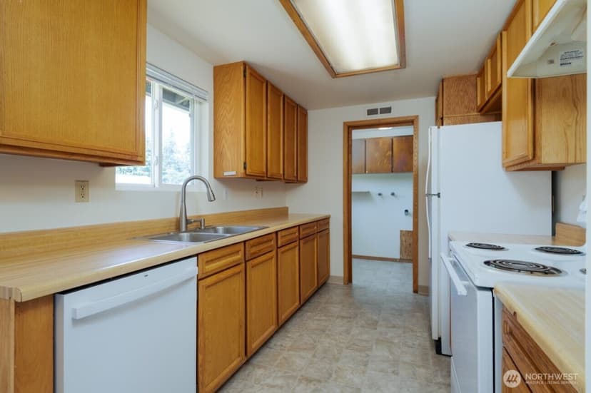 Property photo for 2619 SW 332nd Place, Federal Way photo 9