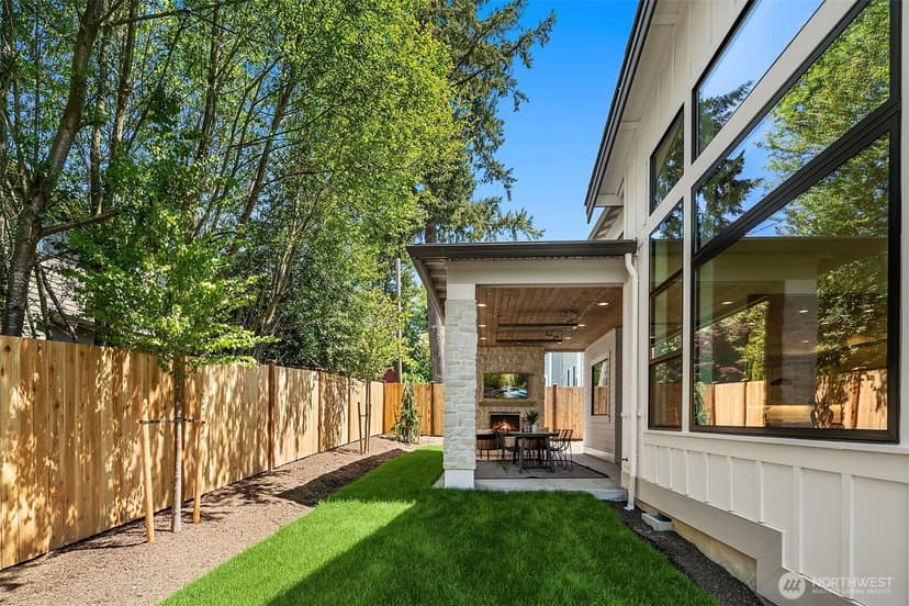 Property photo for 12606 NE 102nd Place, Kirkland photo 29