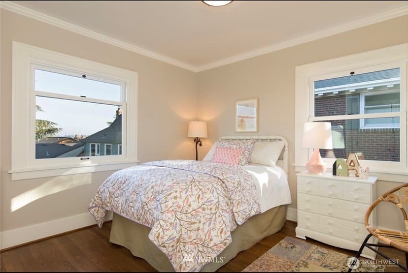 Property photo for 2406 Bigelow Avenue N, Seattle photo 24