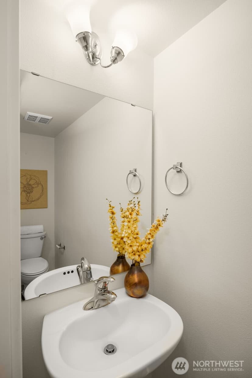 Property photo for 23300 SE Black Nugget Road #E6, Issaquah photo 20
