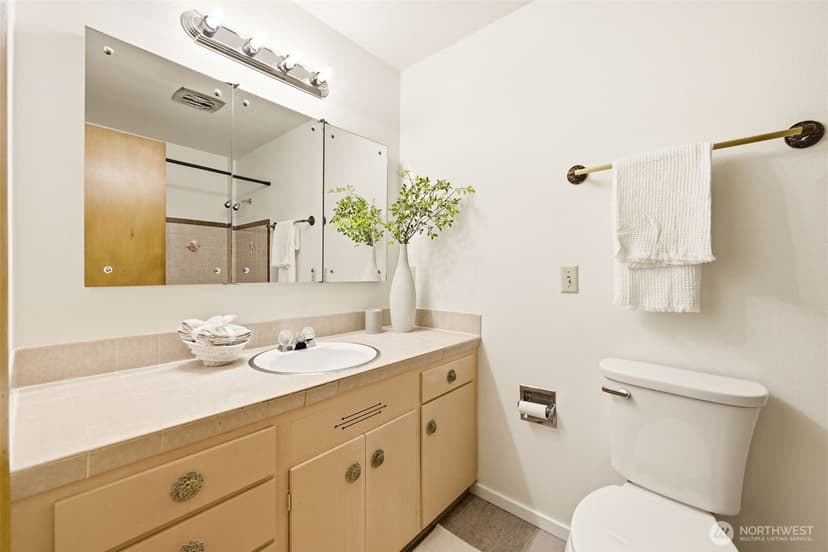Property photo for 19906 83rd Place W, Edmonds photo 14