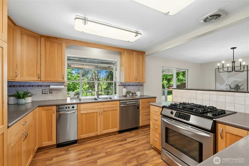 Property photo for 7208 Marwood Place, Woodinville photo 10