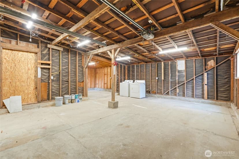 Property photo for 15822 26th Avenue NE, Shoreline photo 21